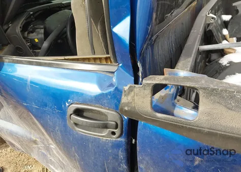 2004 Chevrolet Silverado 1500 Ls z USA, uszkodzony, nr VIN 1GCEK14T84E254431